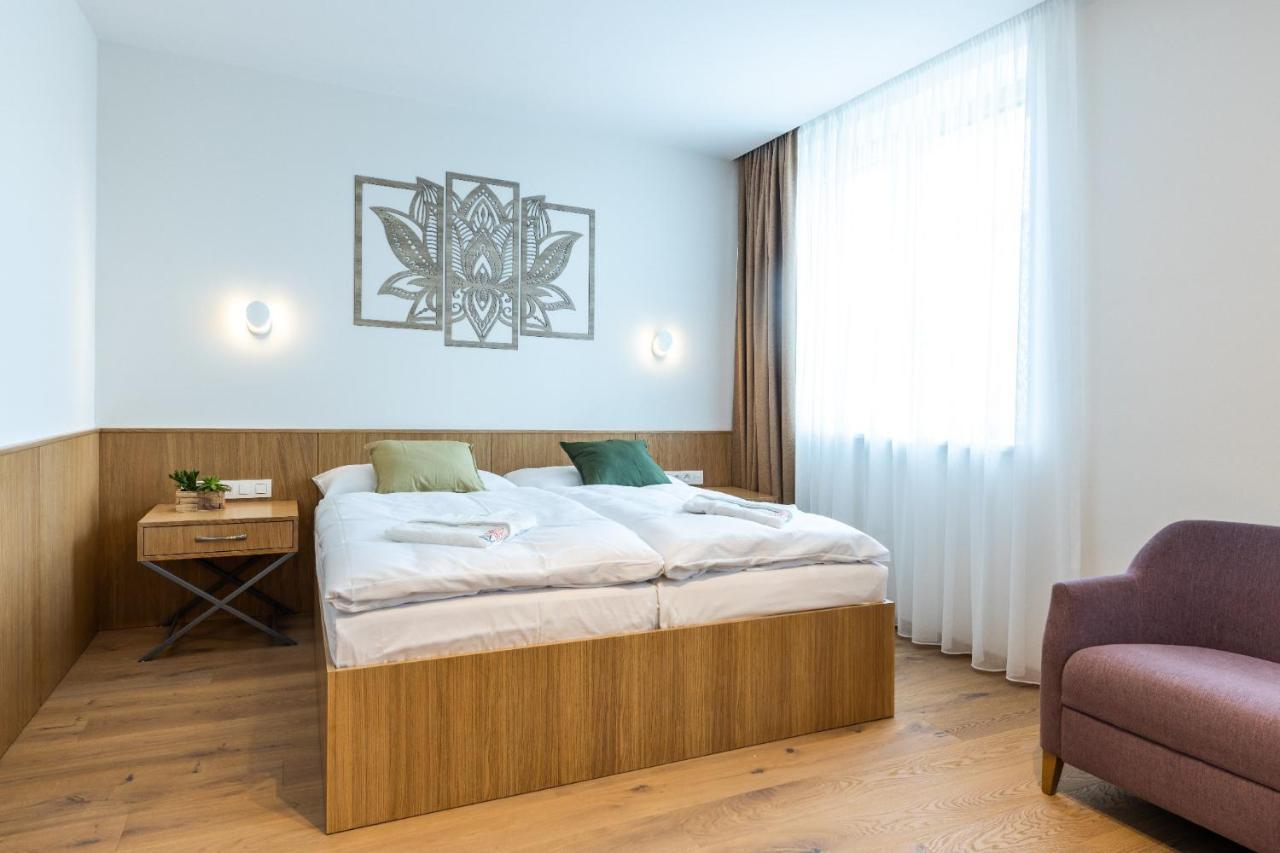 Raj Zdravia Hotel Bratislava Eksteriør billede