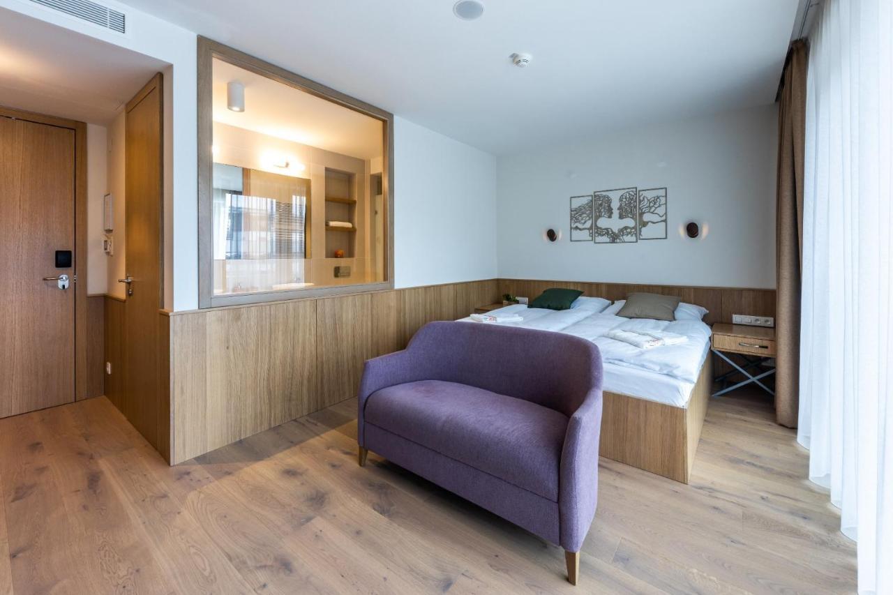 Raj Zdravia Hotel Bratislava Eksteriør billede
